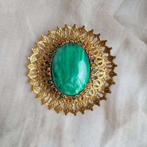 Vtg 50s Victorian Revival Filigree Brooch Emerald Green Plastic Cab Statement